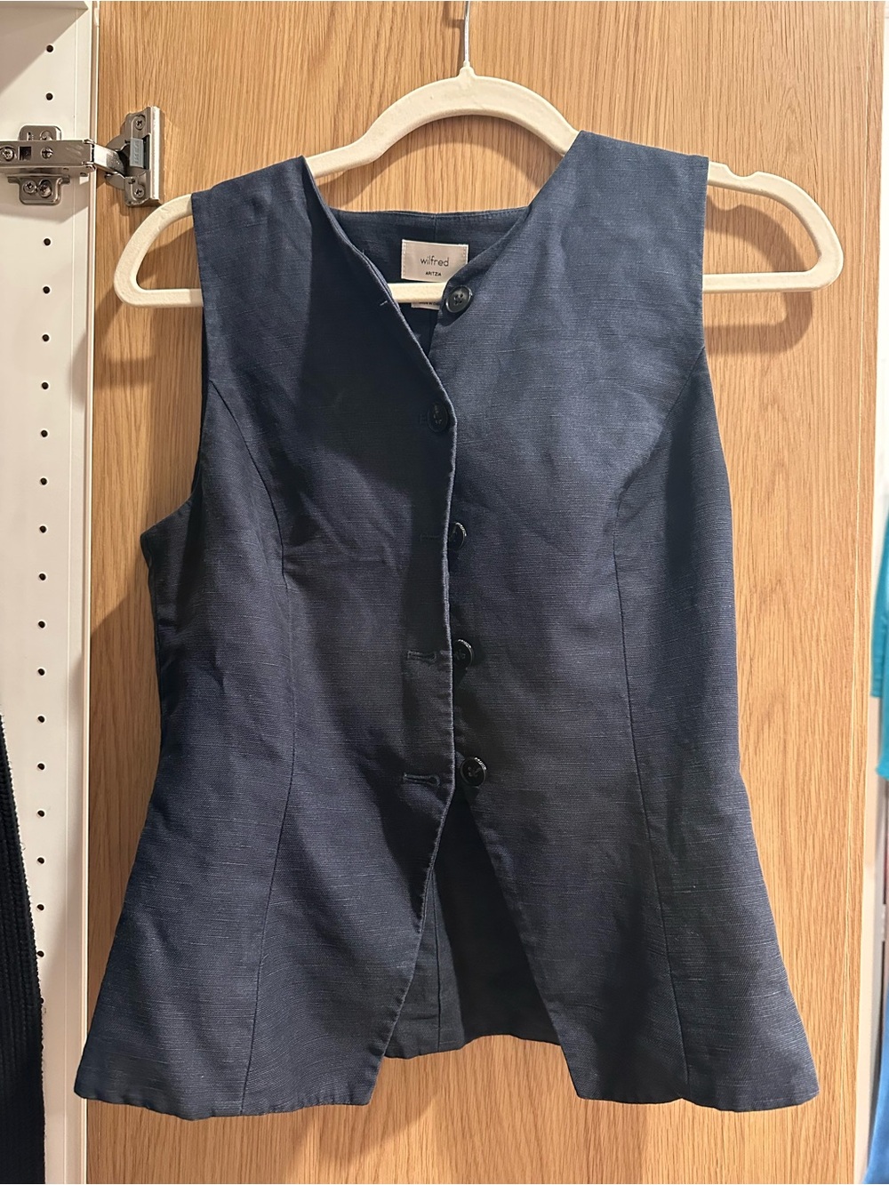 Wilfred Navy Button-Front Sleeveless Vest